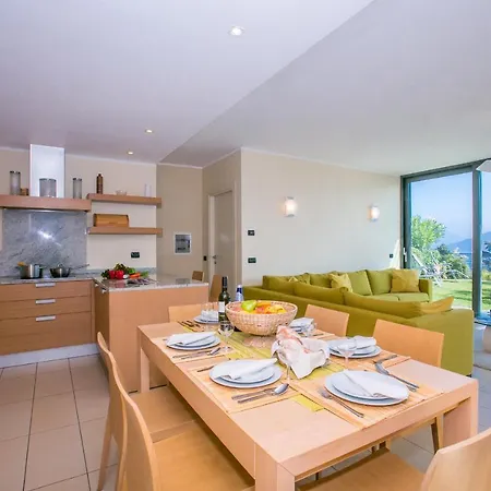 Sleeps 6 Pool Апартаменты Менаджо