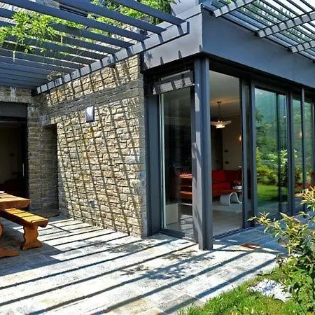 Sleeps 6 Pool Апартаменты