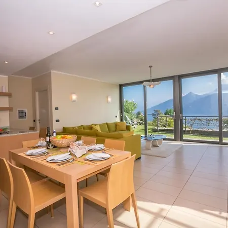 Sleeps 6 Pool Апартаменты Менаджо